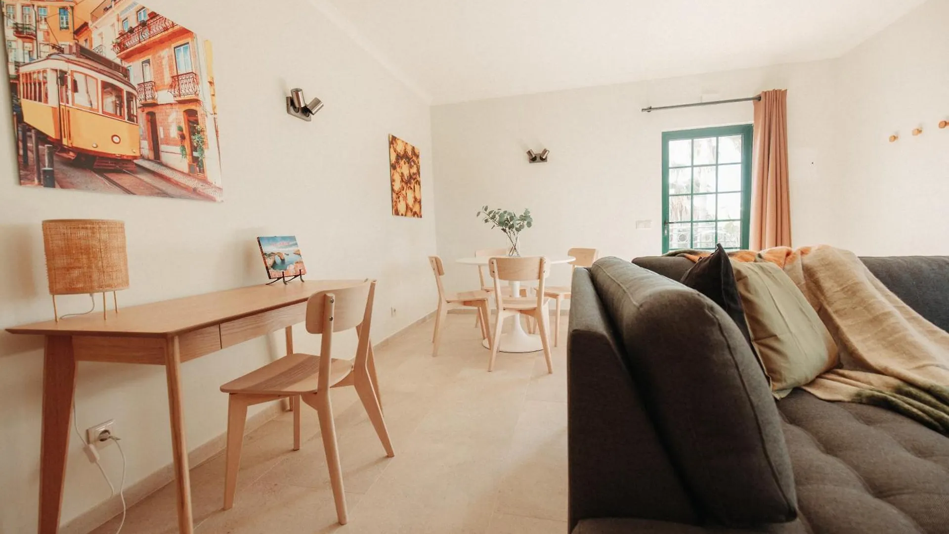 Casa Velha Apartments - Adults Friendly Albufeira 0*,  Portugalia